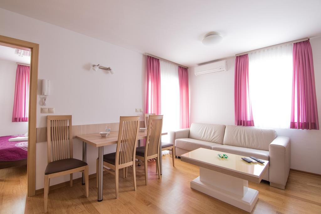 Apartments Villa Novak 1 Donji Okrug (Ciovo) Quarto foto